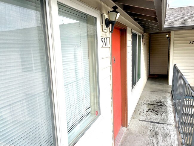 Photo - MONTM01 Unit 537