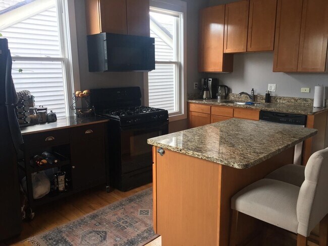 Photo - 1236 W Oakdale Ave Unidad 2F