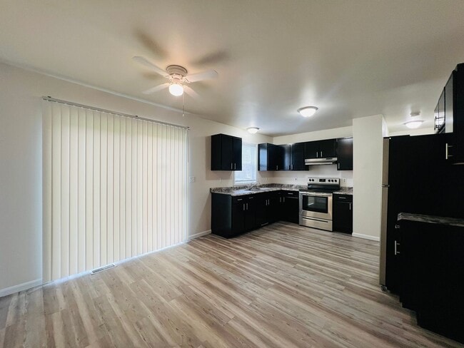 Photo - KHR-2711/2713-48-S Unit 2711 48th Street