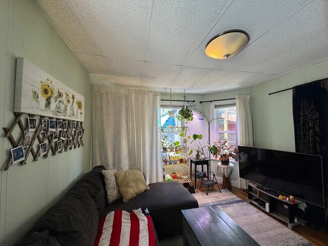 Photo - 197R Elm St Unit 1