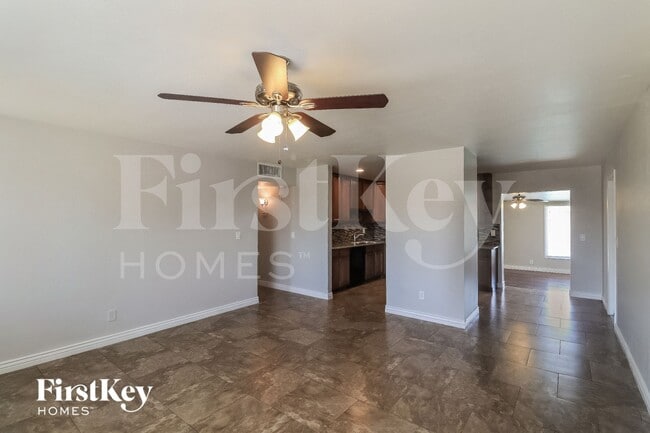 Photo - 3301 W Windrose Dr