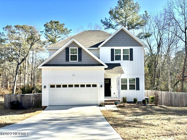 Photo - 120 Sandhills Cir House