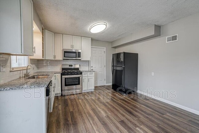 Photo - 5311 NE 46th Terrace