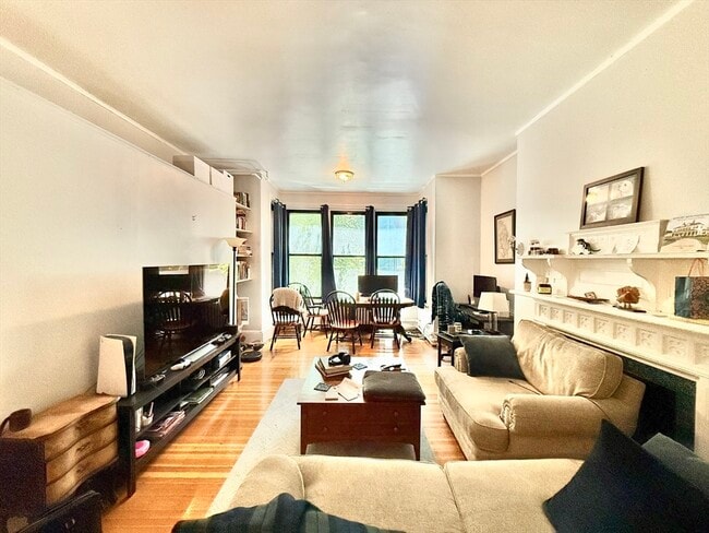 Building Photo - 178 Marlborough St Unit 4 Rental