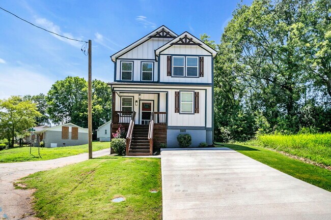 Photo - 108 Averill St