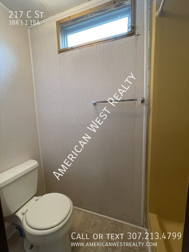 Photo - 217 C St