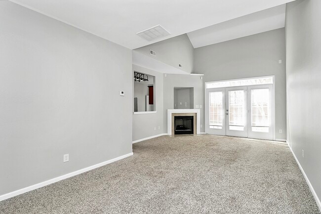 Photo - 141 Ross Moore Ave