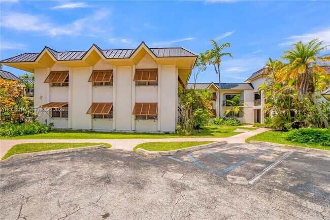 9354 SW 77th Ave Unit I1