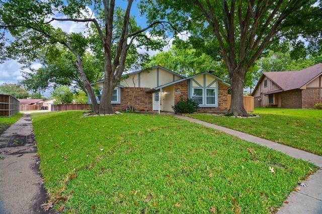 Photo - 2520 Majestic Dr