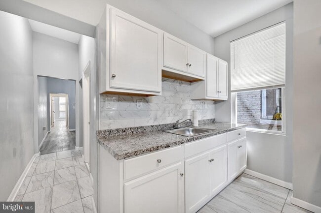 Photo - 319 E 22nd St