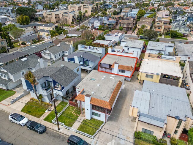 Photo - 2007 Pullman Ln Unit 2