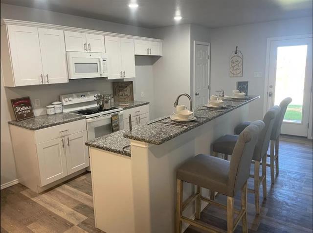 Photo - 8424 10th Pl