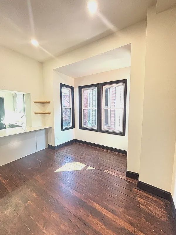 709 N Duke St Unit 3