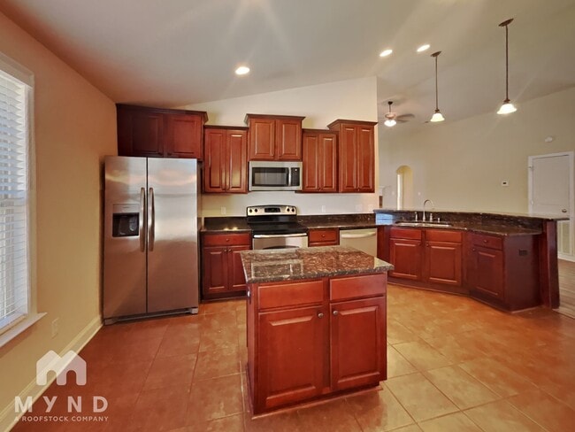 Photo - 601 Summer Cove Cir NW