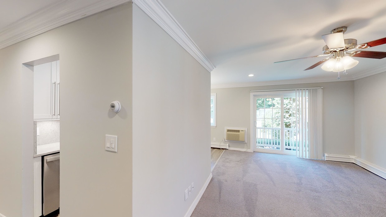 Photo - Fairfield Courtyard at Lake Grove Apartments
