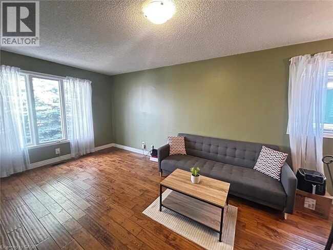 Photo - 254 Camille Crescent