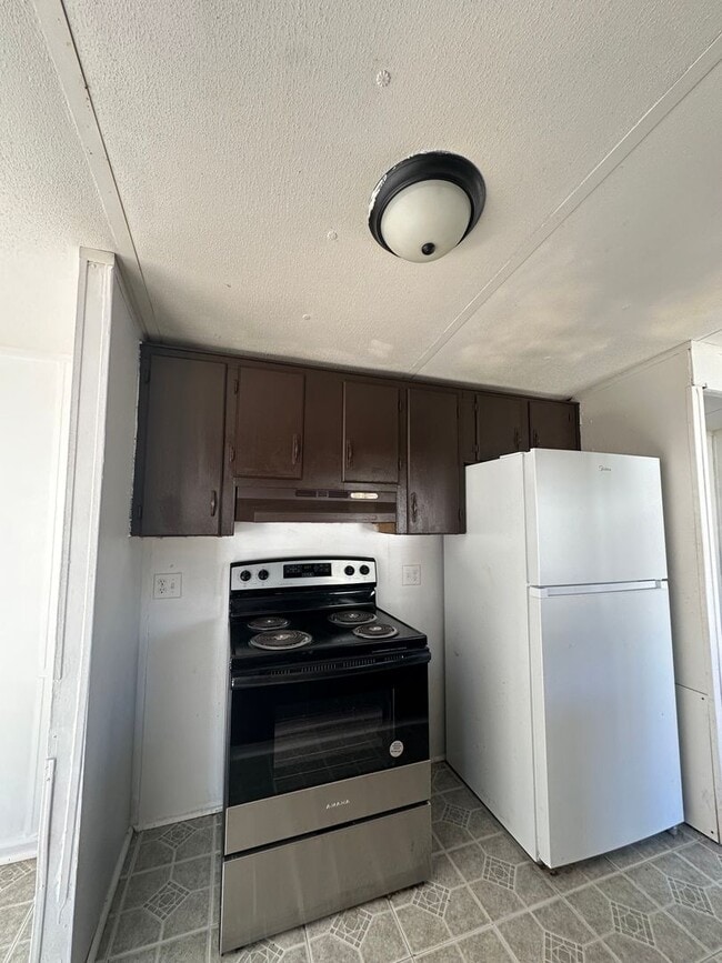Photo - 209 Wadley Dr