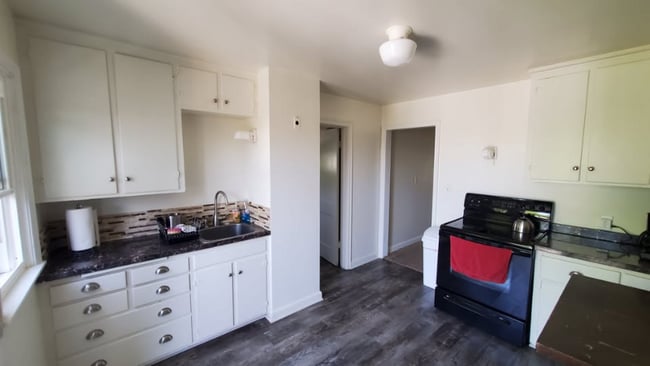 Building Photo - 621 3rd St NW Rental