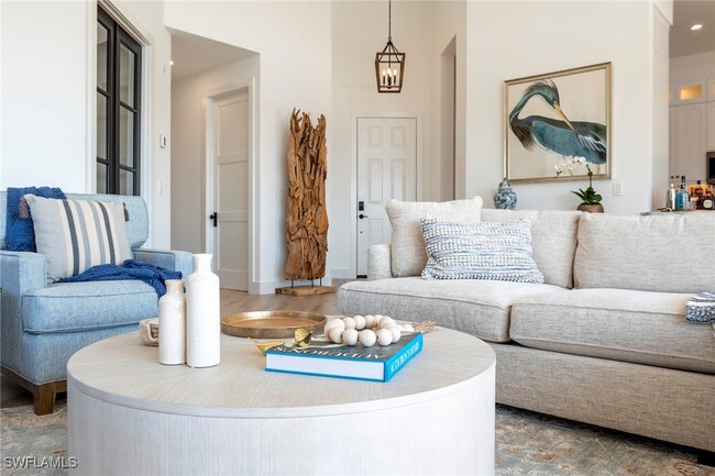 Building Photo - 1540 Clermont Dr Unit F-305