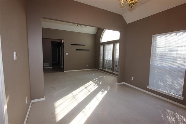 Photo - 514 Bullingham Ln