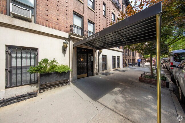 Entrance - 151 W 74th St