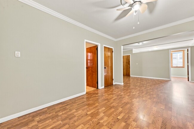 Photo - 129 W 28th St Unit 1