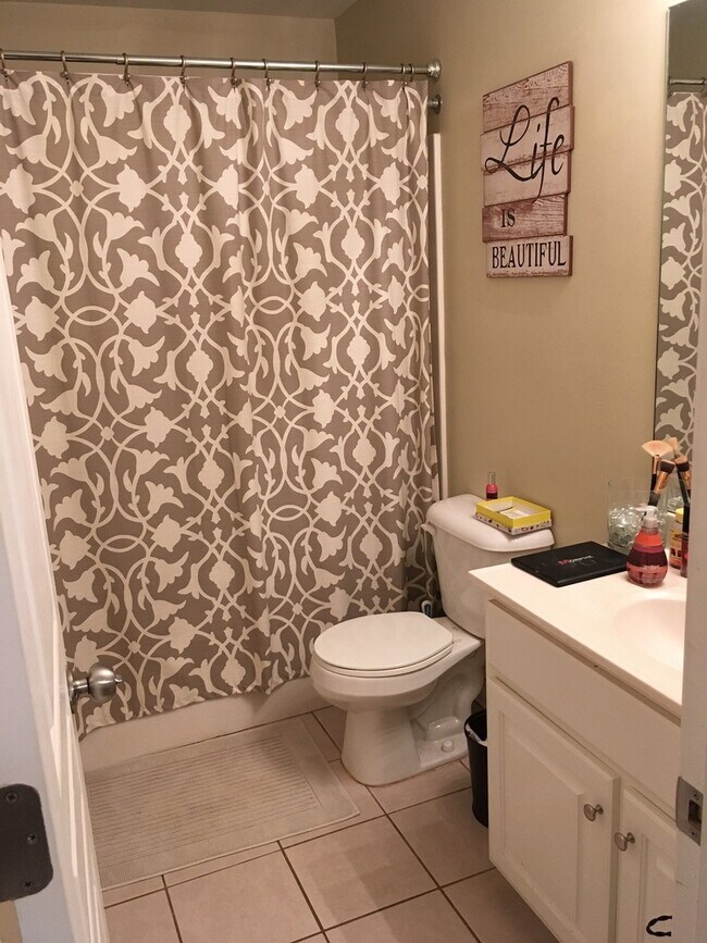 Photo - Woodlands Unit 237 - Available NOW