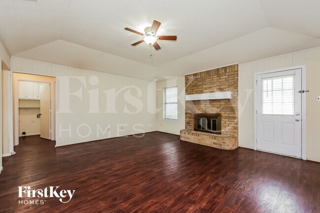 Photo - 6525 Constitution Dr