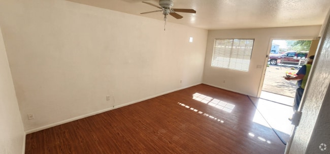 Building Photo - 578 W 18th Ave Rental