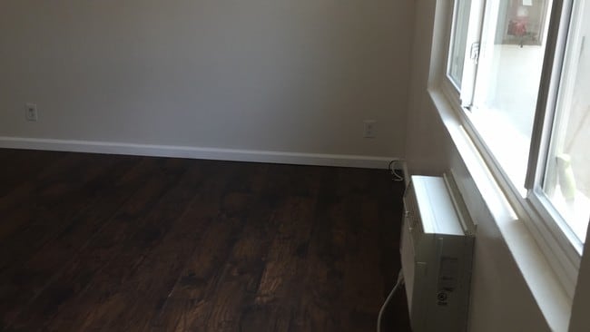 Building Photo - 4353 Toland Way Rental