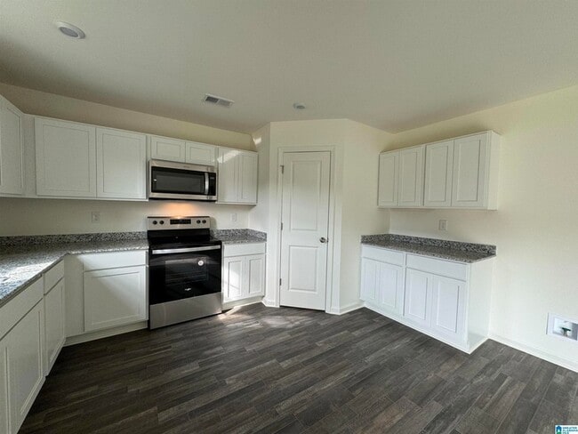 Photo - 155 Orchid Ln