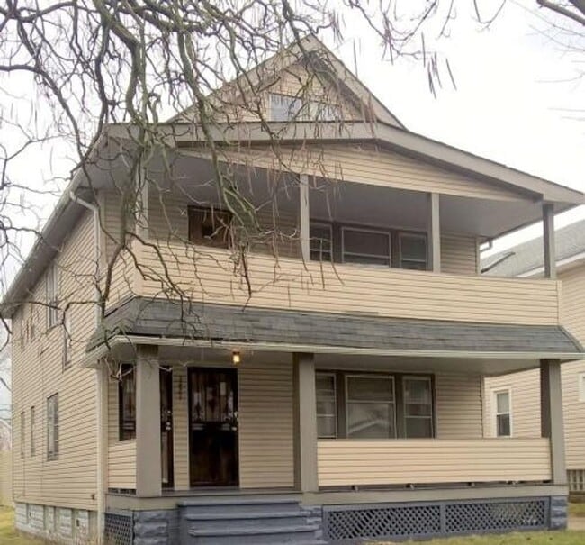 Photo - 3421 E 143rd St Unit 2