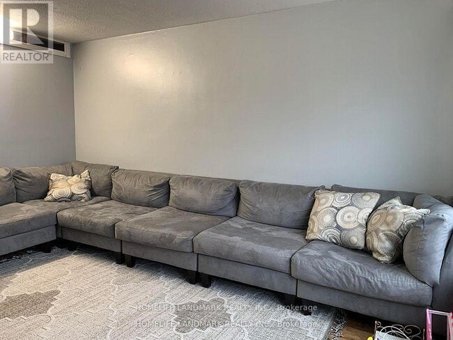 Photo - 145 Tulloch Dr