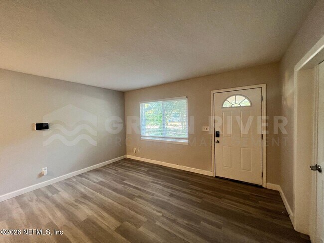 Photo - 6817 Camelot Rd