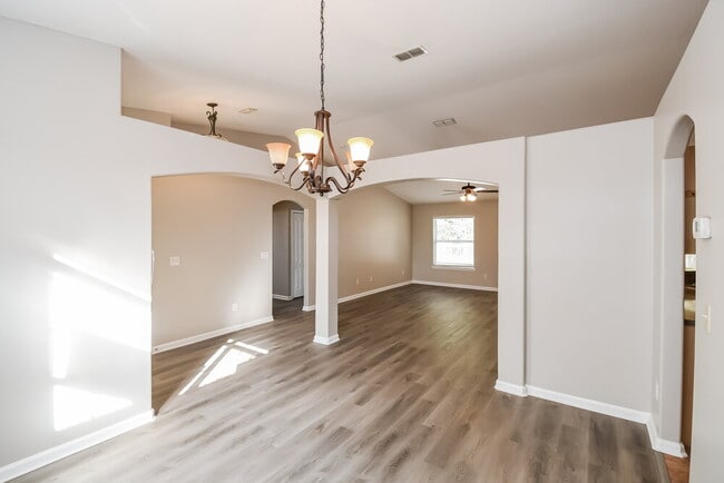 Photo - 1299 Summit Oaks Dr E