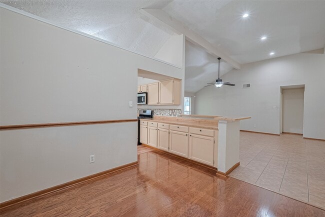 Photo - 6907 Yardley Dr