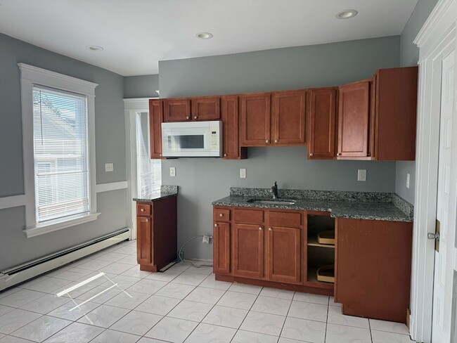 Photo - 135 Pendleton St