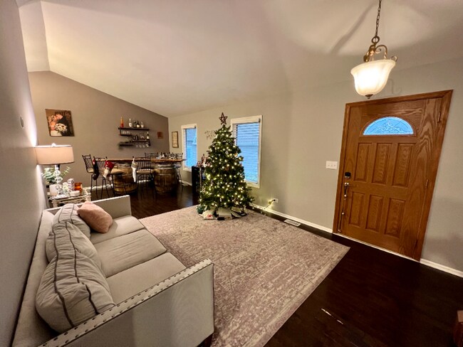 Photo - 6 Magnolia Ct