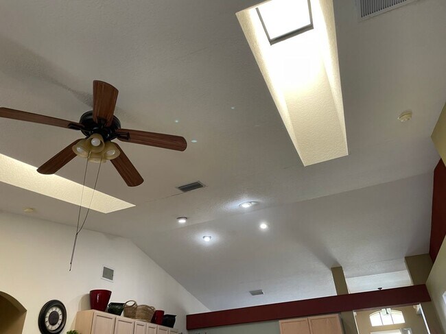 Photo - 562 SE Walters Terrace