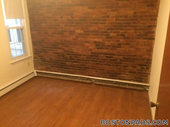 Photo - 70 S Huntington Ave Unidad 4