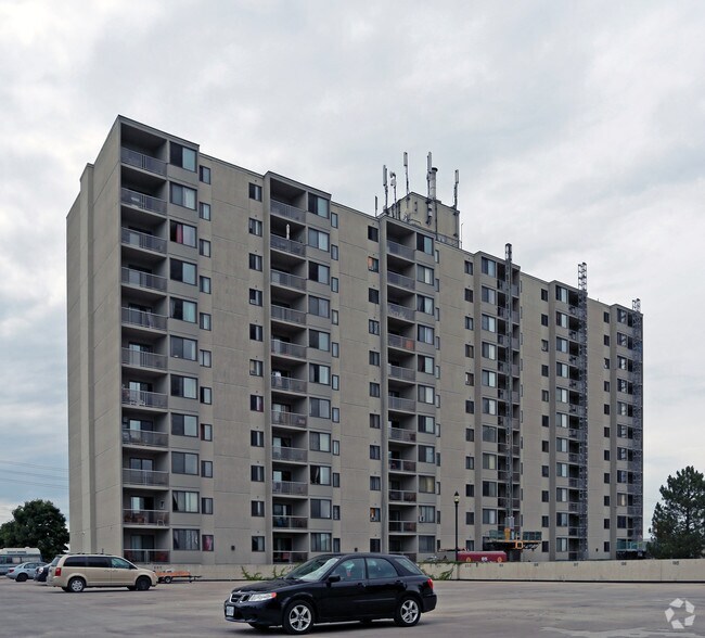 Photo - Fiddlers West Apartments