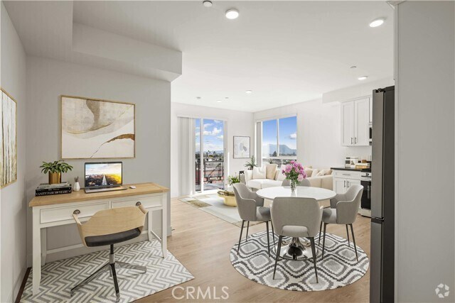 Building Photo - 11714 Archwood St Unit 306 Rental