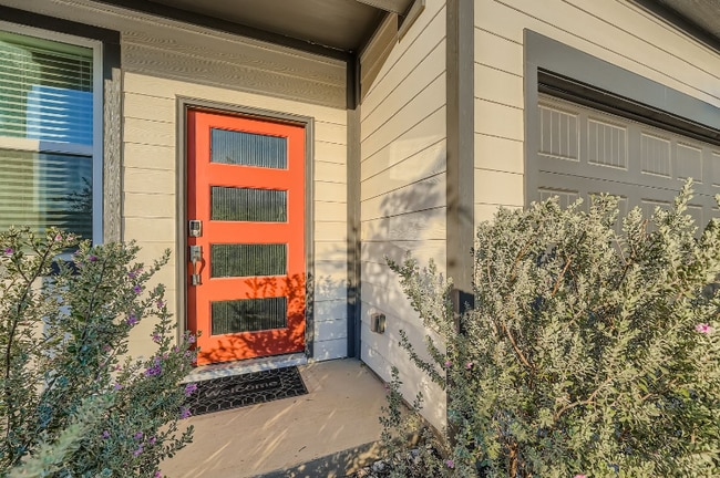 Photo - 2902 Bronx Dr