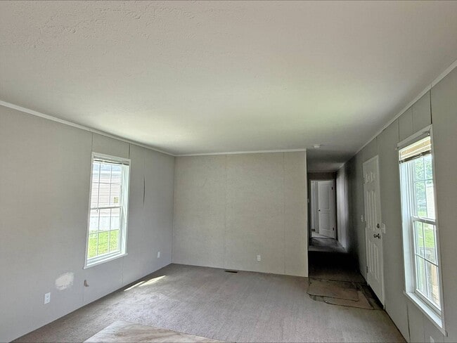 Photo - 604 W 9th St