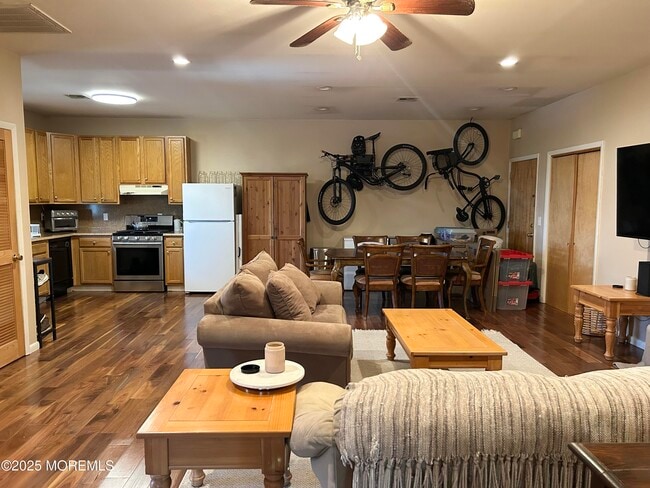 Photo - 1600 NJ-71 Unit 1