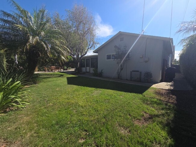 Photo - Mid-town Ventura 3 Bedroom 2 bath single level home