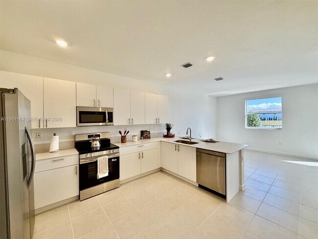 Photo - 2767 SE 25th Ave