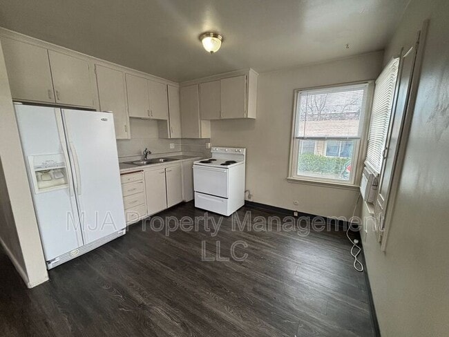 Photo - 738 Wasatch St.