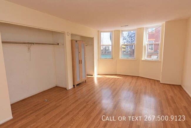 Building Photo - 303 South St Unit 2