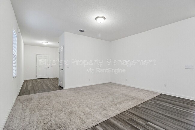 14374 Palm Ridge